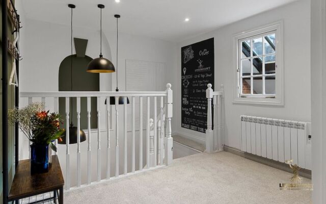 Luxe Courtyard Apt - Exeter City Centre