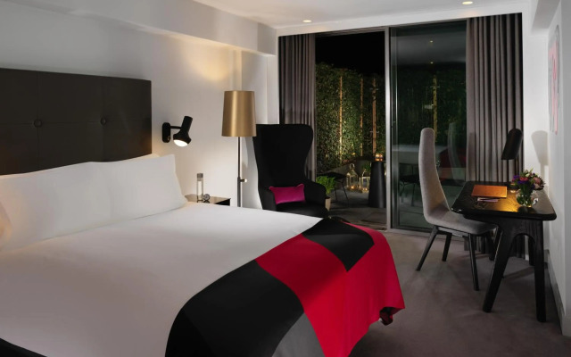 Sea Containers London