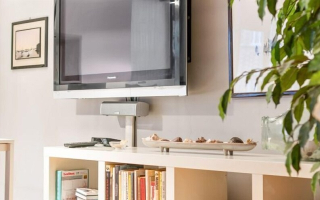 MM Bernini Roomy Apartment