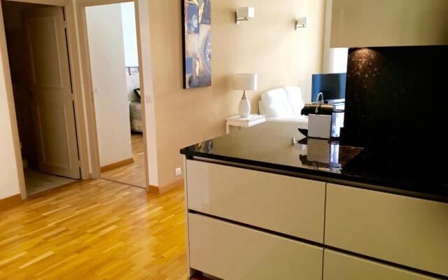 Golden Triangle 2Br/2Ba