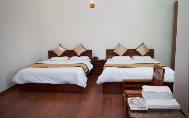 Nguyen Phuoc Hotel – Guest Rooms – Pleiku