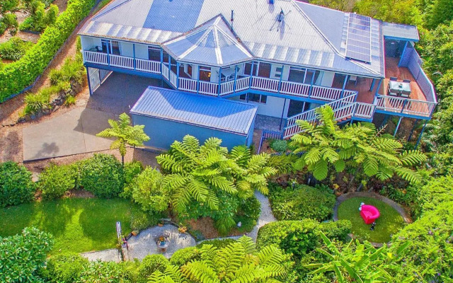 Cloud 9 - Cliff Top Eagle Heights