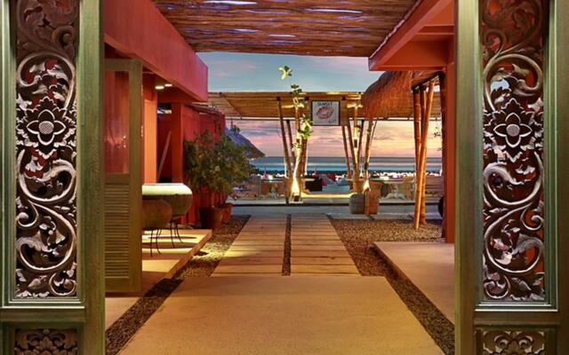 PinkCoco Gili Trawangan - Constant Surprises- for Cool Adults Only