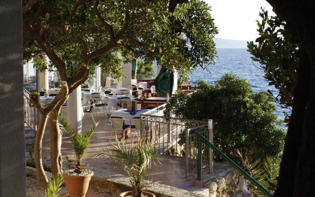 Beach Hotel Plaza