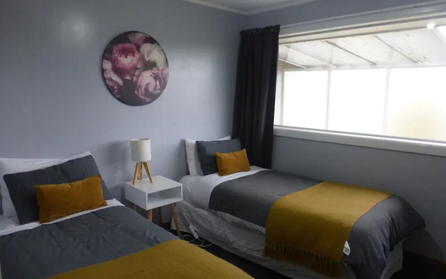 Oamaru Holiday Homes 8 Oxford Street