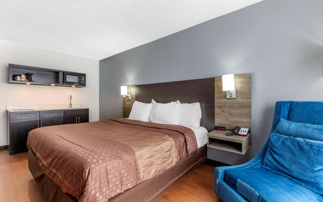 Quality Inn & Suites Sulphur Springs