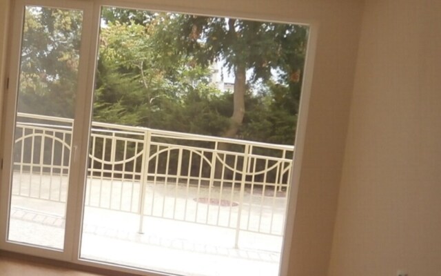 Beautiful 59s 1-bed Studio Apartment in Sveti Vlas