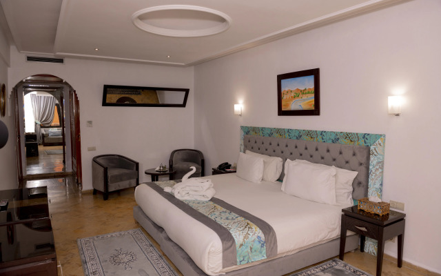 Hôtel Les Trois Palmiers