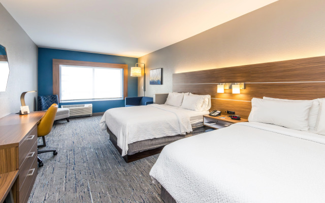 Holiday Inn Express & Suites Louisville Downtown by IHG
