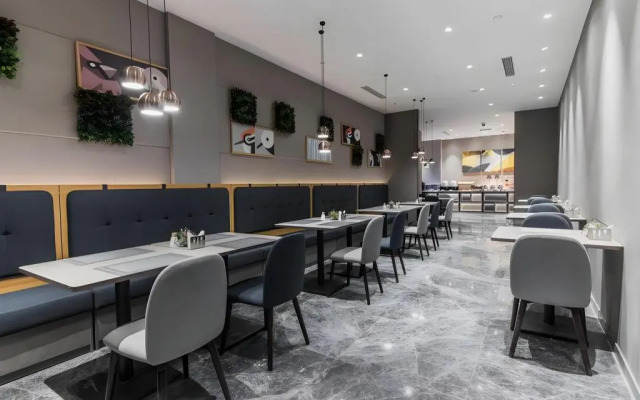 Home Inn Selected (Shanghai Expo Garden, Chengshan Road Metro Station)