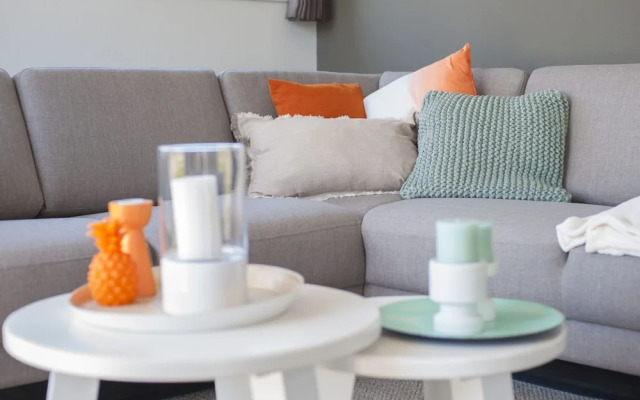 Comfortable Chalet With Combi Microwave, Near Rockanje