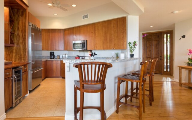Hale Lolii 2 Bedrooms 2 Bathrooms Condo