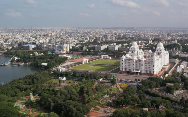 Radisson Blu Plaza Hotel Hyderabad Banjara Hills