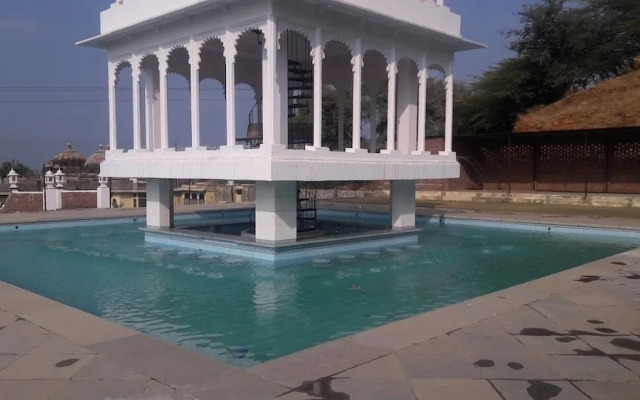 Bassi Fort Palace