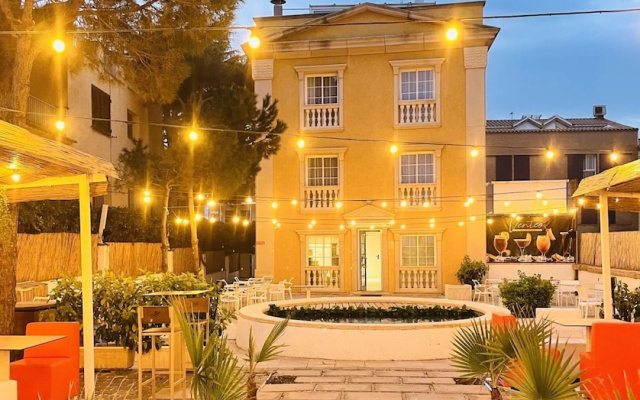 hotelImage