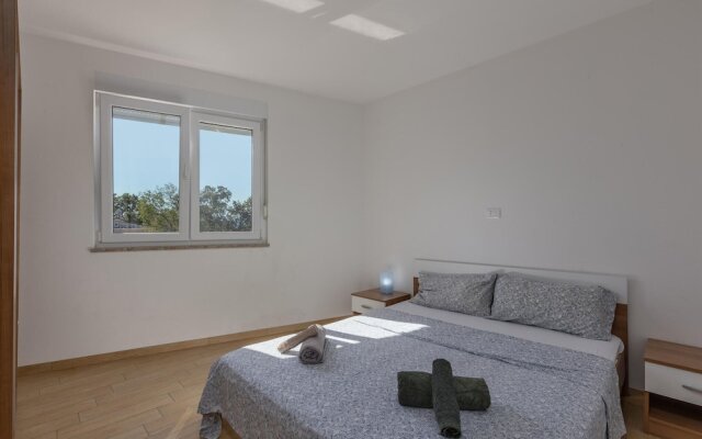 Stunning Apartment in Njivice With Wifi and 2 Bedrooms