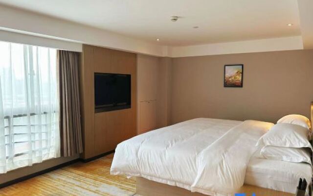 Wassim R Hotel