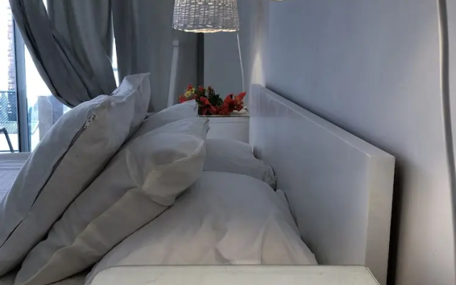 Warm comfortable house great location