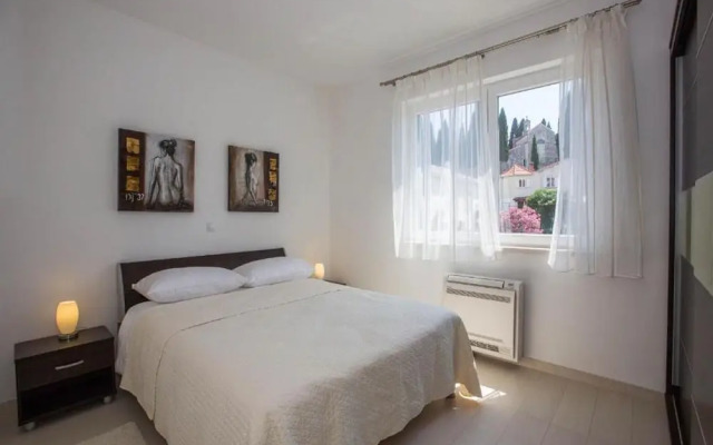 4B Apartments