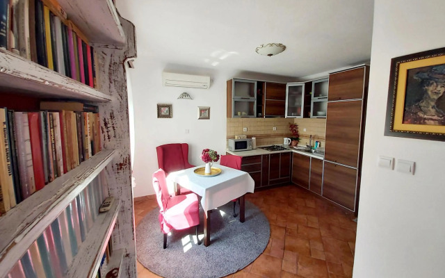 City House Apartments