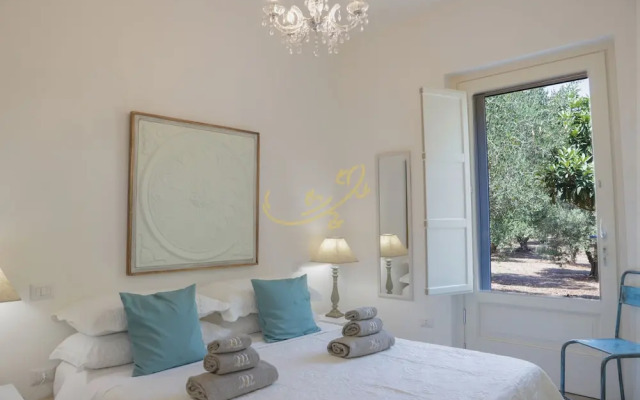 TD Dimora del Giglio with Organic Garden with Pool
