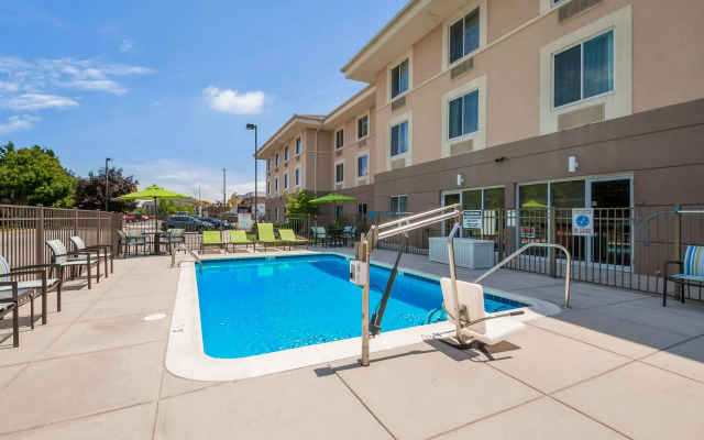 Sleep Inn & Suites Dover University Area