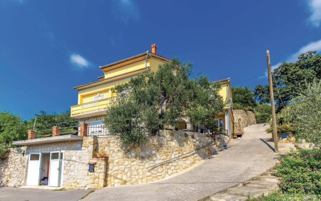 Nice Home in Supetarska Draga With Wifi and 3 Bedrooms