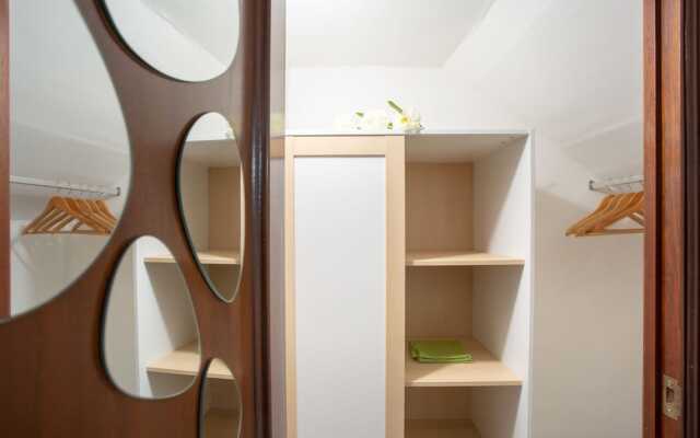 Holi-Rent Estudio Baños