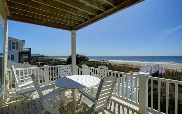 R & R By The Sea 4 Bedroom Home by RedAwning