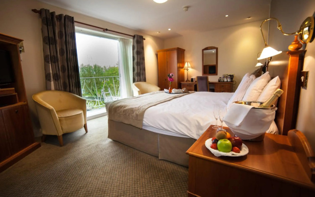 Warren Lodge Hotel
