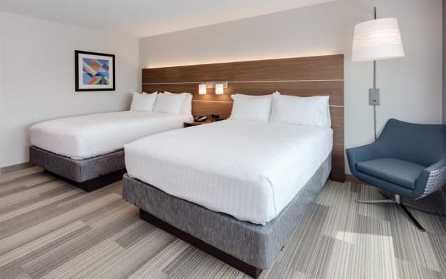 Holiday Inn Express & Suites Rice Lake, an IHG Hotel