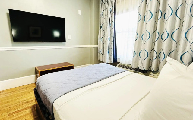 Ponce De Leon Hotel