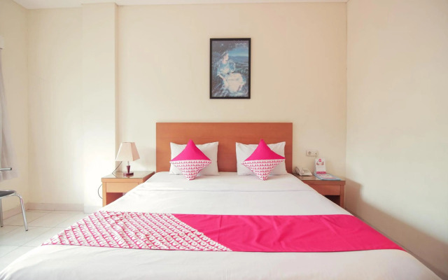 OYO Flagship 1511 Galaxy Near RS Muhammadiyah