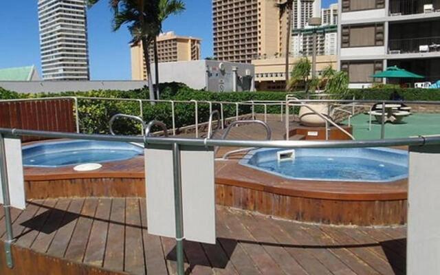 Waikiki Banyan #2609-T2