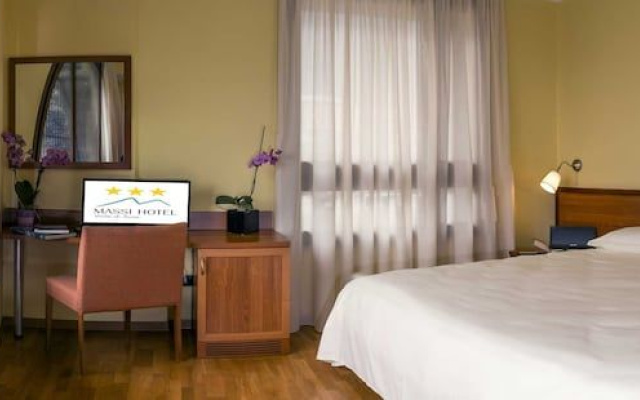 Massi Hotel