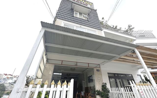 OYO 1195 Vu Thanh Hotel