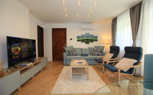 Paskal-Lux Apartments