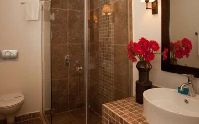 Ceshme Plus Hotel