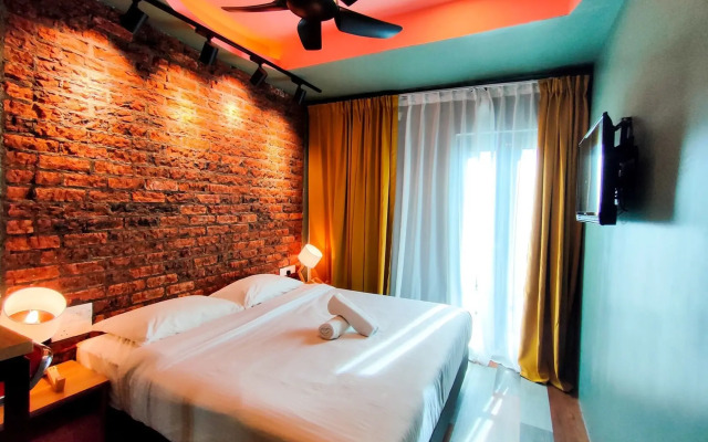 Smile Hotel Danau Kota