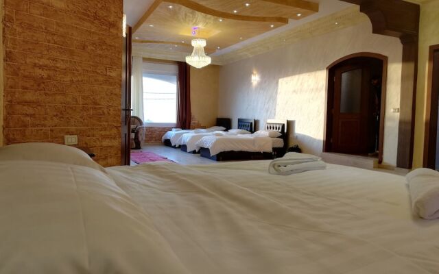 Jabal Bed & Breakfast