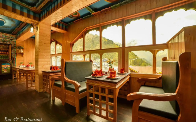 Summit Panghen Metok Hotel