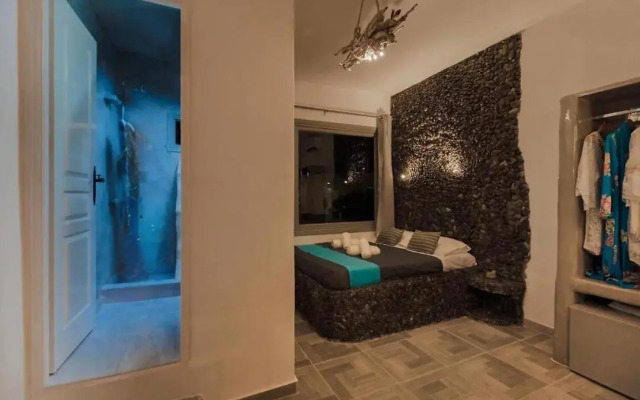 Ichor Suites (Adults Only)