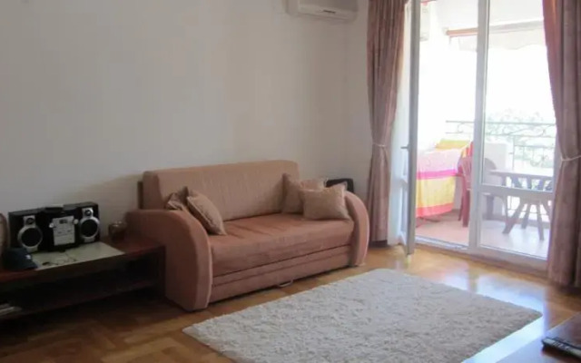Downtown Studio Apartment