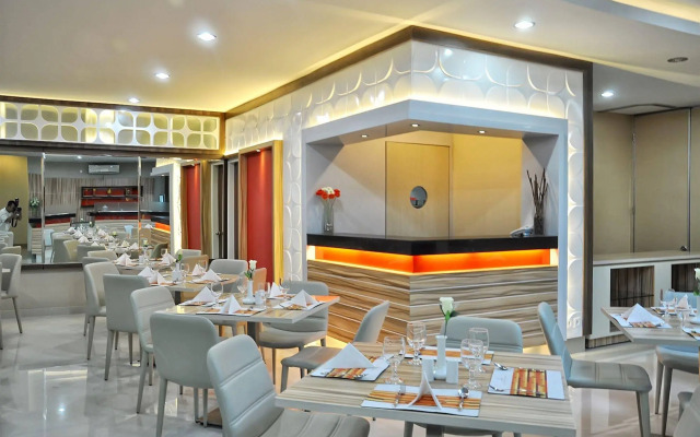 Rangkayo Basa Halal Hotel