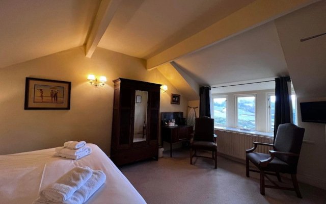 Red Lion Hotel and Manor House