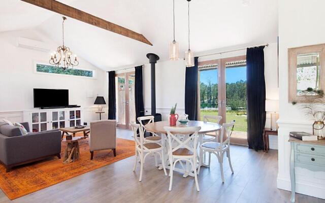 Block Eight 4 Water View Luxe Villa