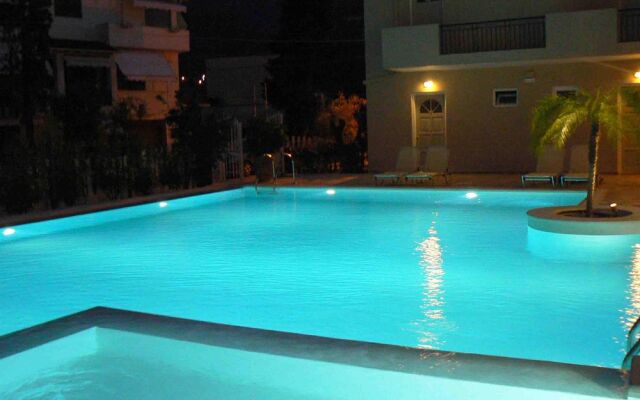 Happyland Hotel Apartments