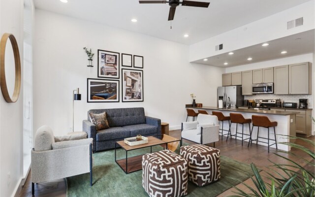 Roami at Bourbon Place