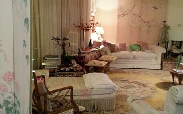 Folly Studio Bed and Breakfast