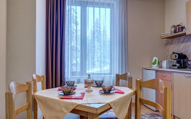 *Cozy and Cute* 1BD Apartment in The Castle Complex